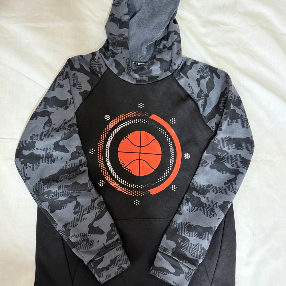 Tek Gear Gray/Black Camouflage w/ BB - Boys Hoodie Sz M (10/12)